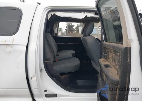 2018 Ram 2500 Tradesman 4X4 8' Box из США, поврежденный, VIN 3C6UR5HL2JG364508